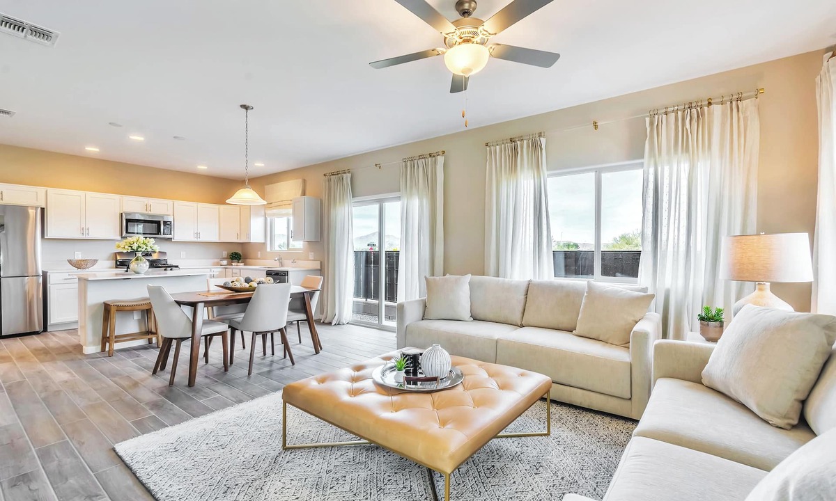 Casas Adobes House | Spacious 3BR/Loft house in marvelous Northwest Tucson with 2 car garage
