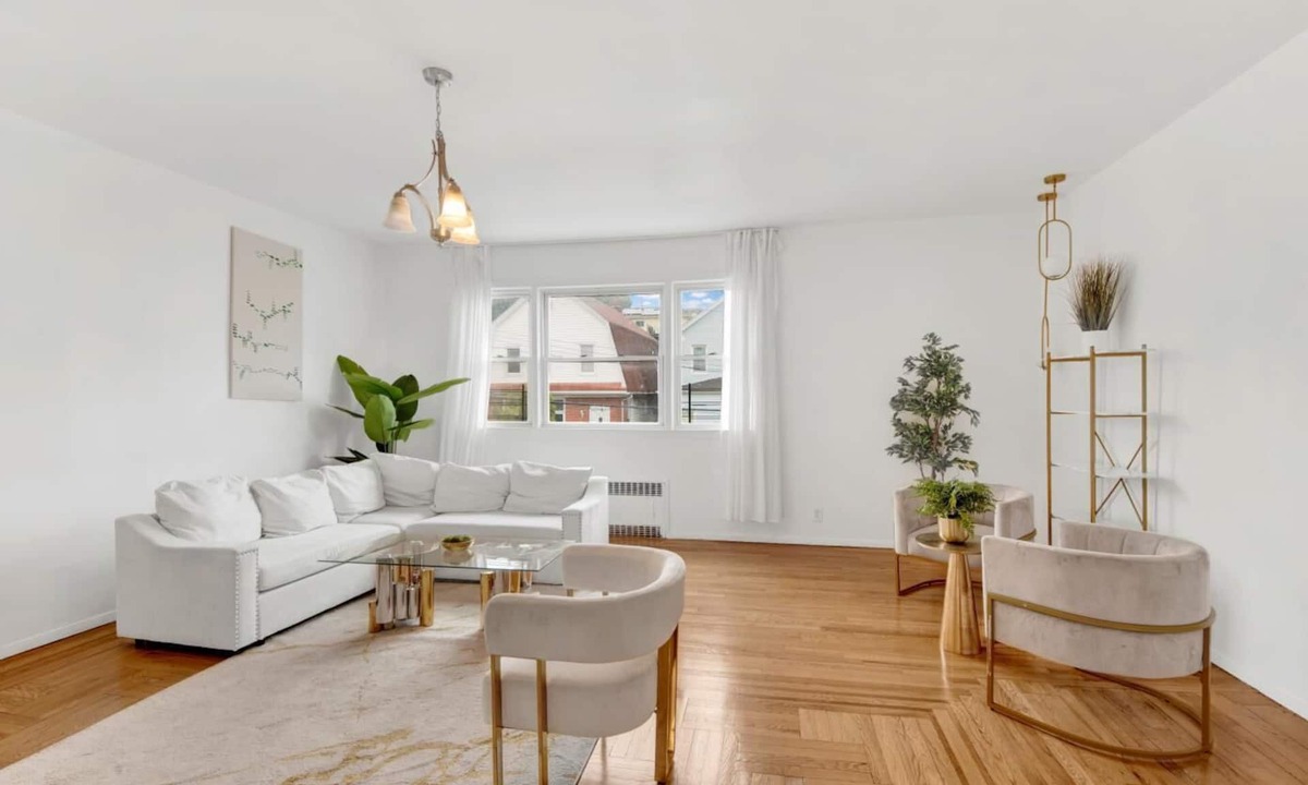 Southeast Yonkers Apartment | Spacious 3BR Luxe Escape near NYC