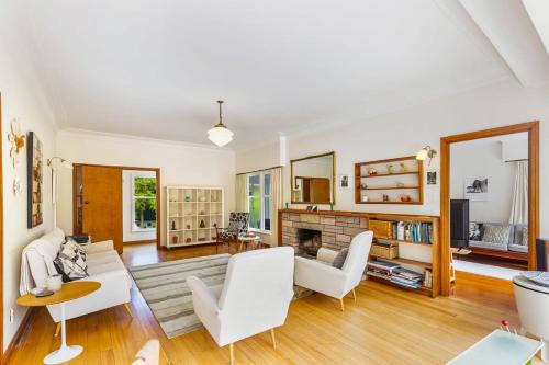 Mission Bay House | Spacious 3BR Mission Bay home with parking