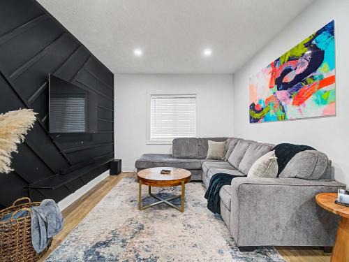 Ohio City House | Spacious 3BR PetFriendly Retreat Near DT Cleveland