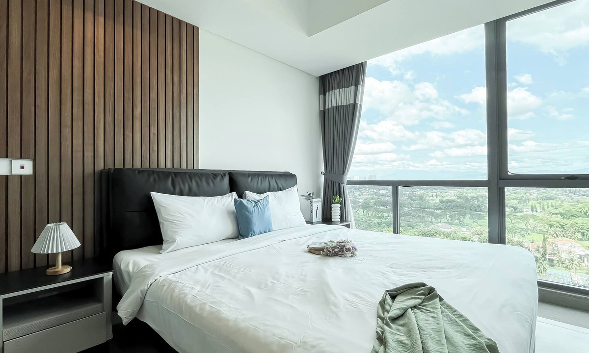 Tangerang Apartment | Spacious 3Br With Extra Room At Hillcrest House Apartment