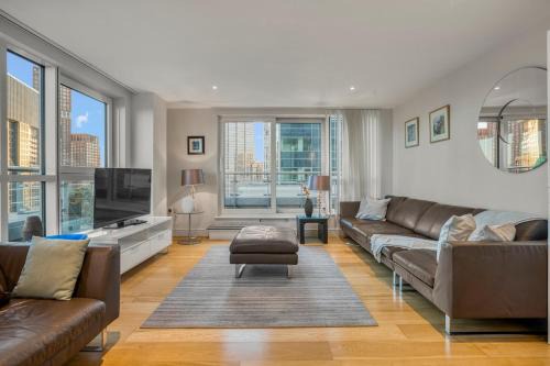 Vauxhall Apartment | Spacious 4 Bed and 2 Bath in Vauxhall - Zone 1