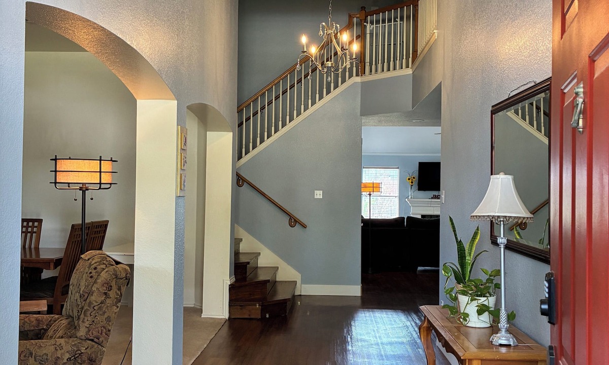 Pflugerville House | Spacious 4 bed Family home in Pflugerville