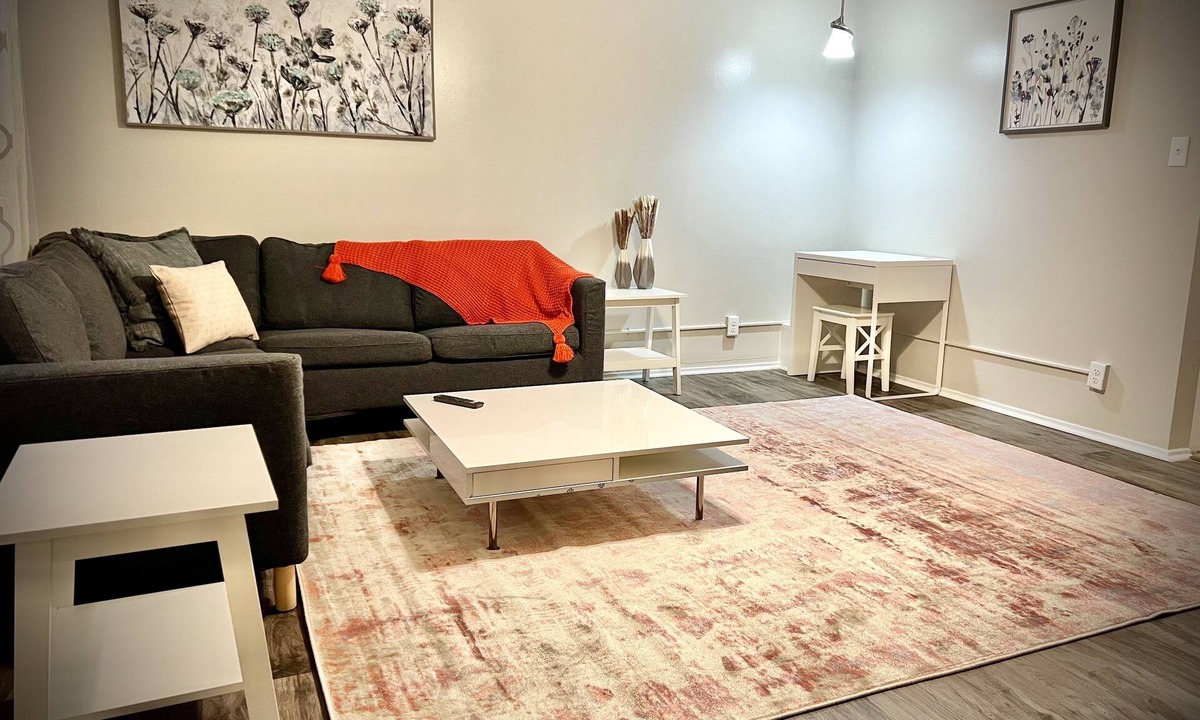 South Bend House | Spacious 4-bed home just 2 miles to ND