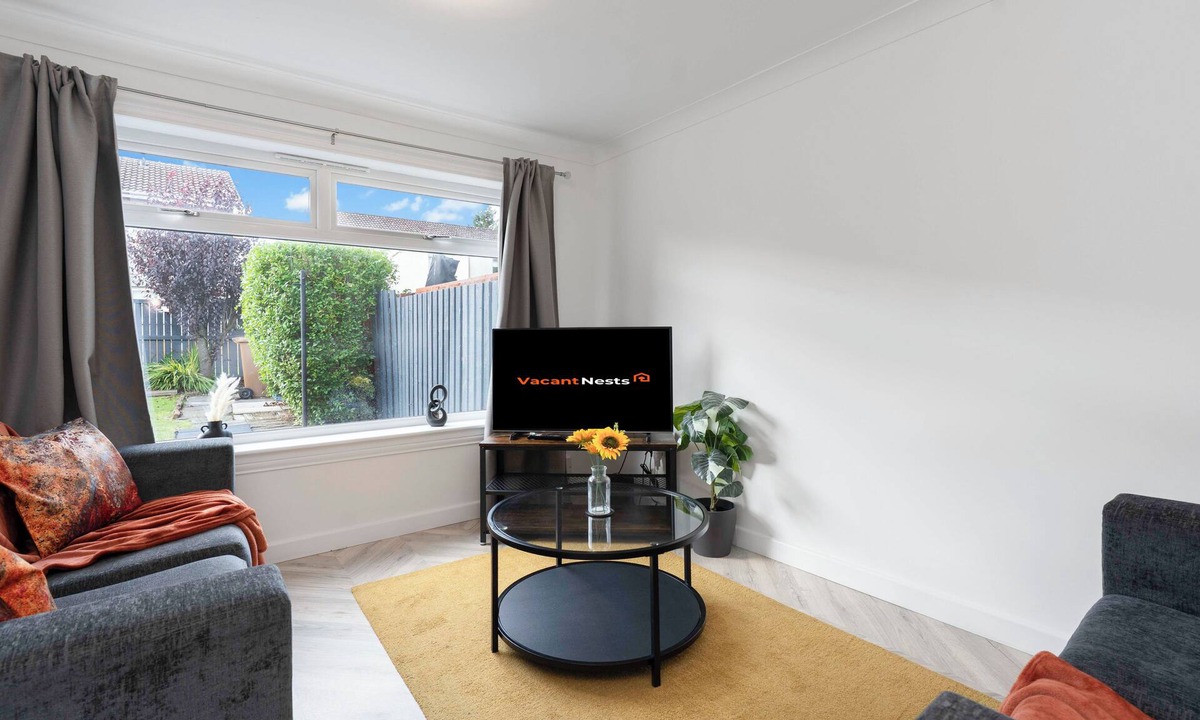 Livingston House | Spacious 4 bedroom home