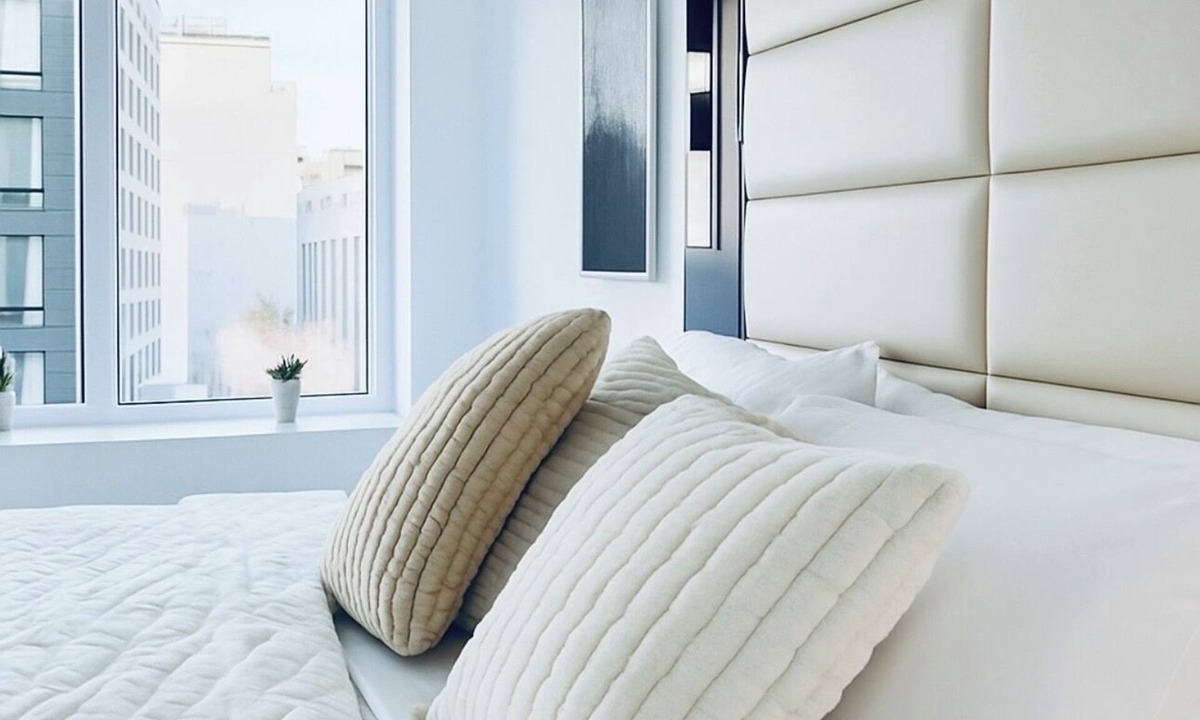 Central Park North Apartment | Spacious 4-bedroom apartment in Manhattan with Doorman
