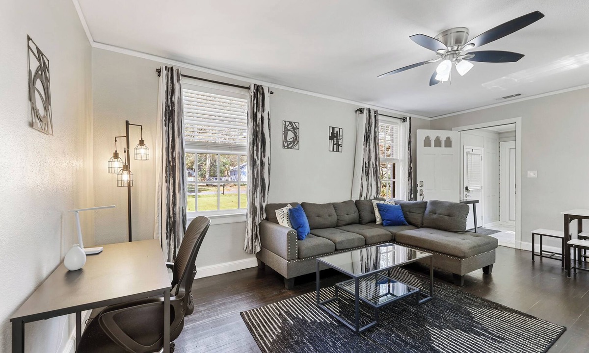 Gunter Afs House | Spacious 4-bedroom house in nice Montgomery with AC