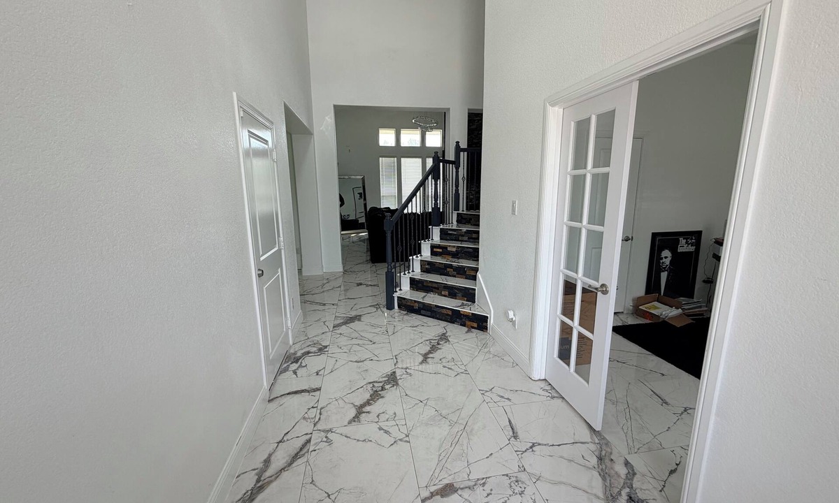Central Arlington House | Spacious 4-bedroom house in tranquil Arlington with AC