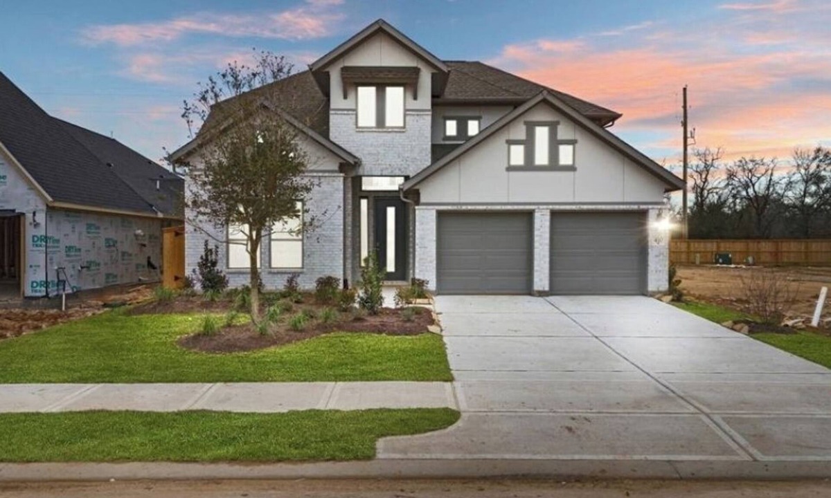 Rosenberg House | Spacious 4-Bedroom Home in Richmond,Bright Interiors, and a Relaxing Atmosphere.