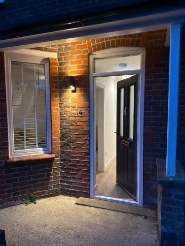 Liss Villa | Spacious 4-Bedroom Home