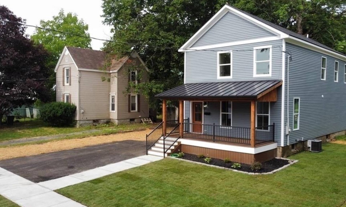 Ilion House | Spacious 4 bedroom home in the village