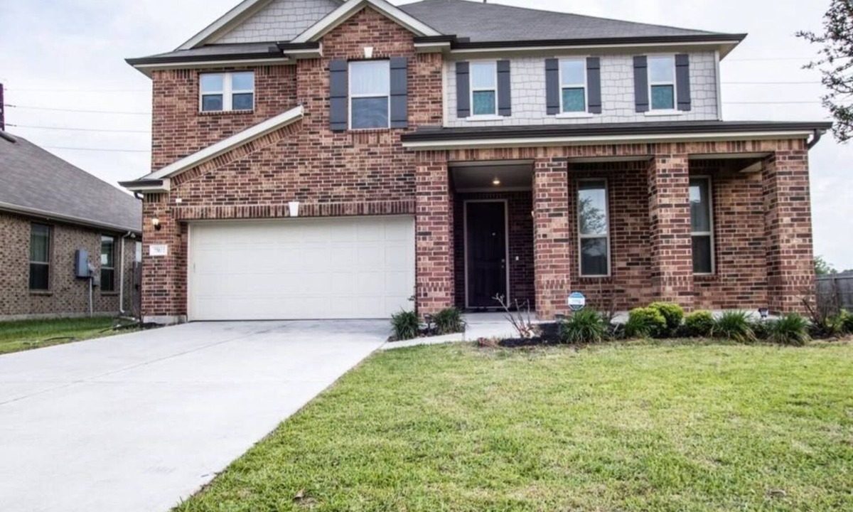 Clodine House | Spacious 4-bedroom house in delightful Richmond with AC