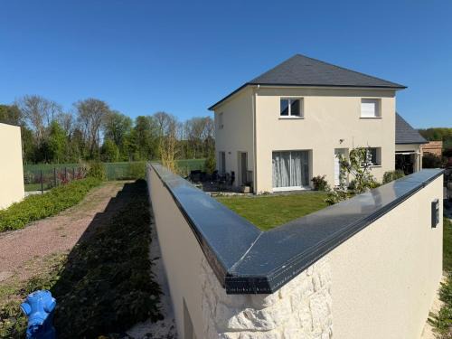 Escoville House | Spacious 4-Bedroom House Near Pegasus Bridge & Caen