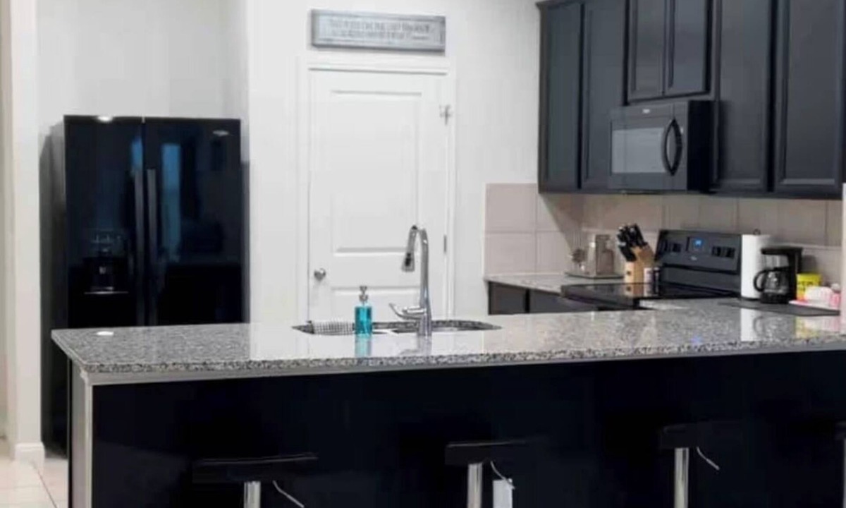 Kyle House | Spacious 4-bedroom house in fabulous Kyle with AC comfort
