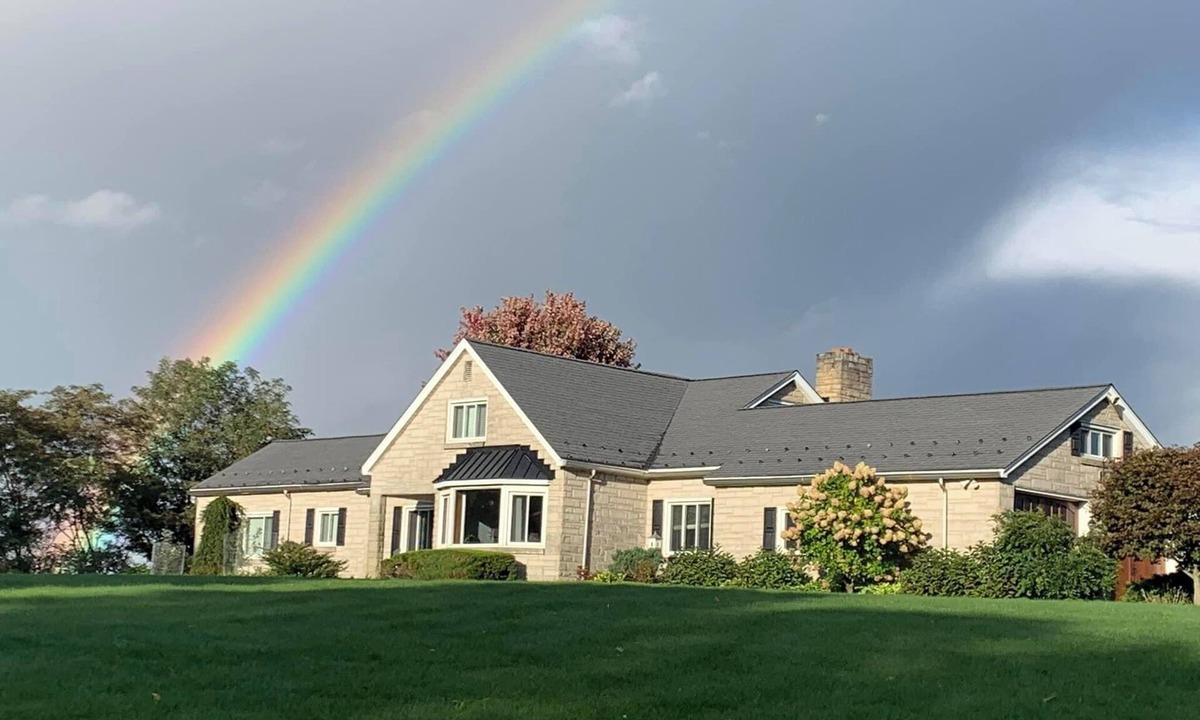 Wendel House | Spacious 4-bedroom house right off turnpike