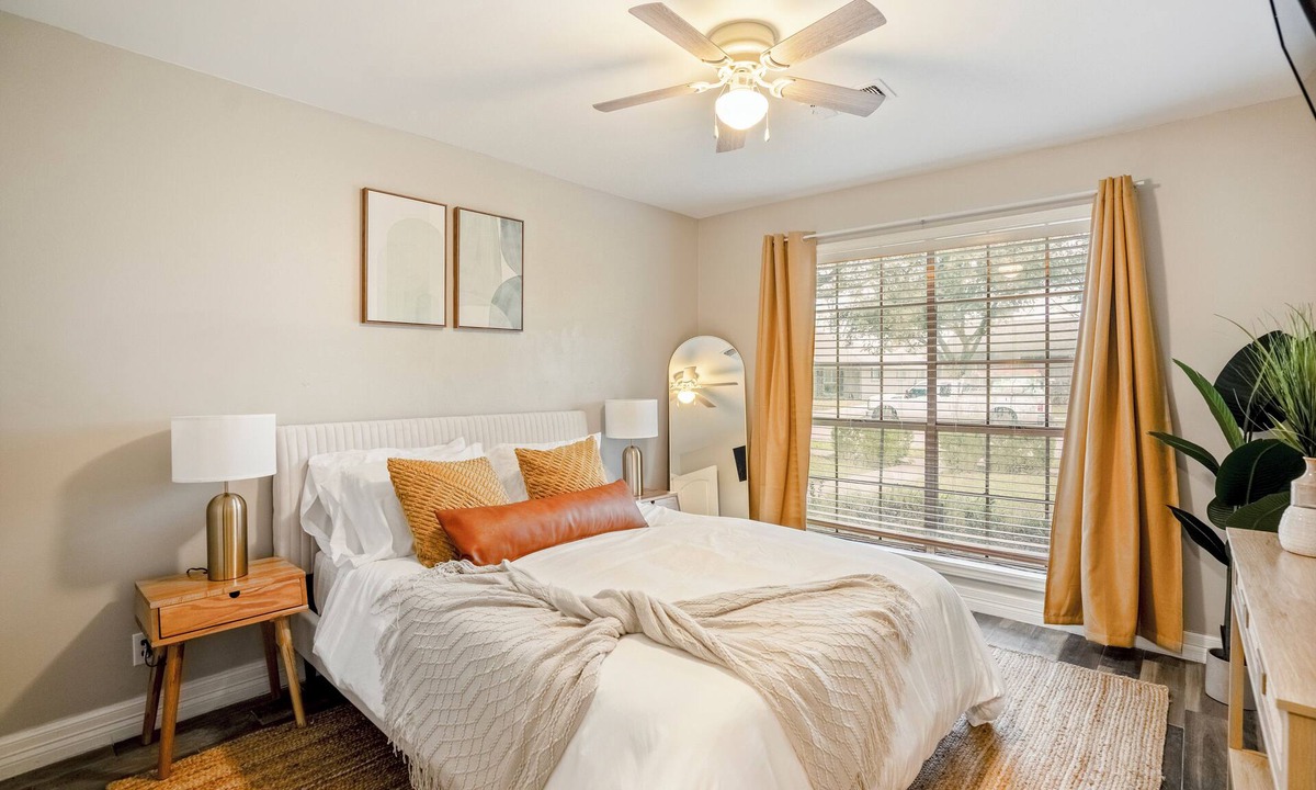 Greater Fondren Southwest House | Spacious 4BR/2.5BA Houston Home, Pool, WiFi & AC Included