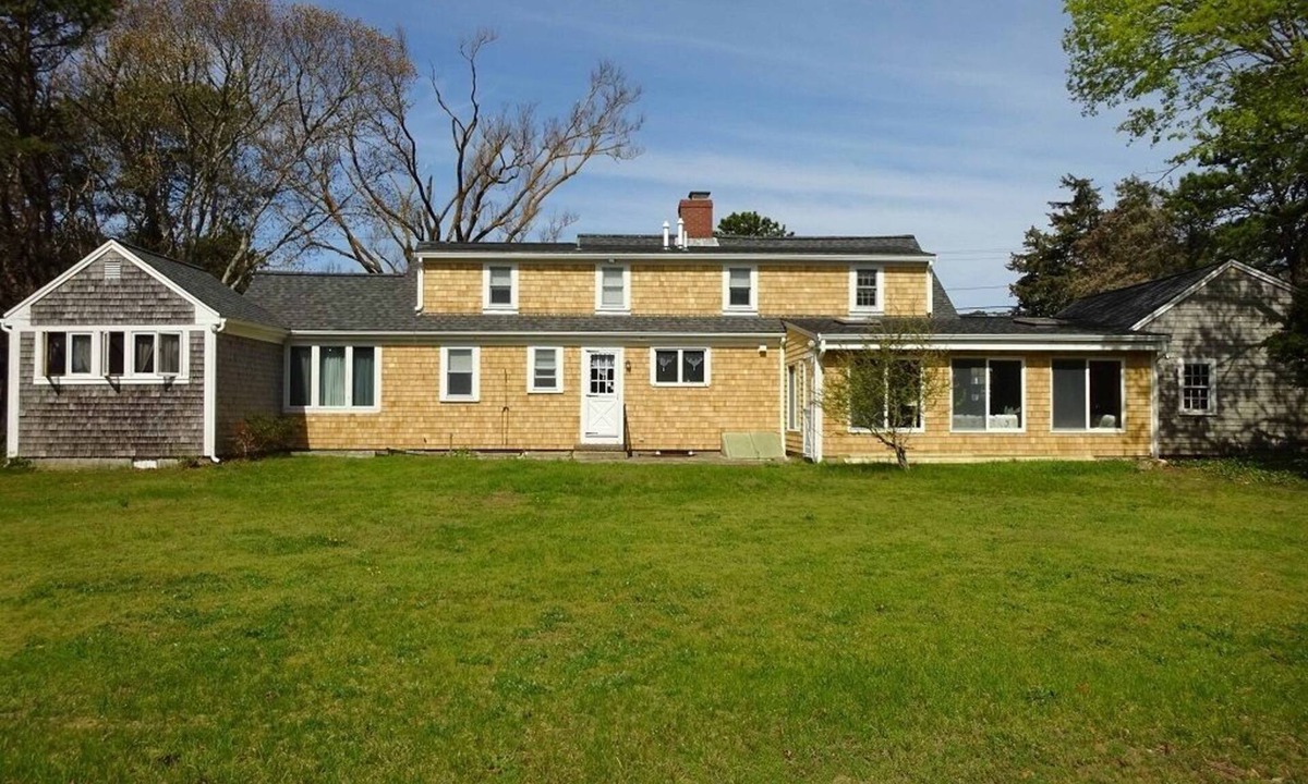 West Yarmouth House | Spacious 4BR - Close to Seagull Beach (1573)
