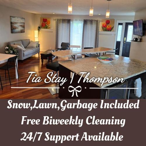 Thompson House | Spacious 4BR Family Home - Wine Fridge, Patio, Parking