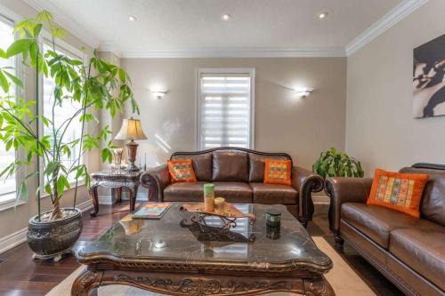 Brampton Apartment | Spacious 4BR Home with Private Yard & Fast WiFi