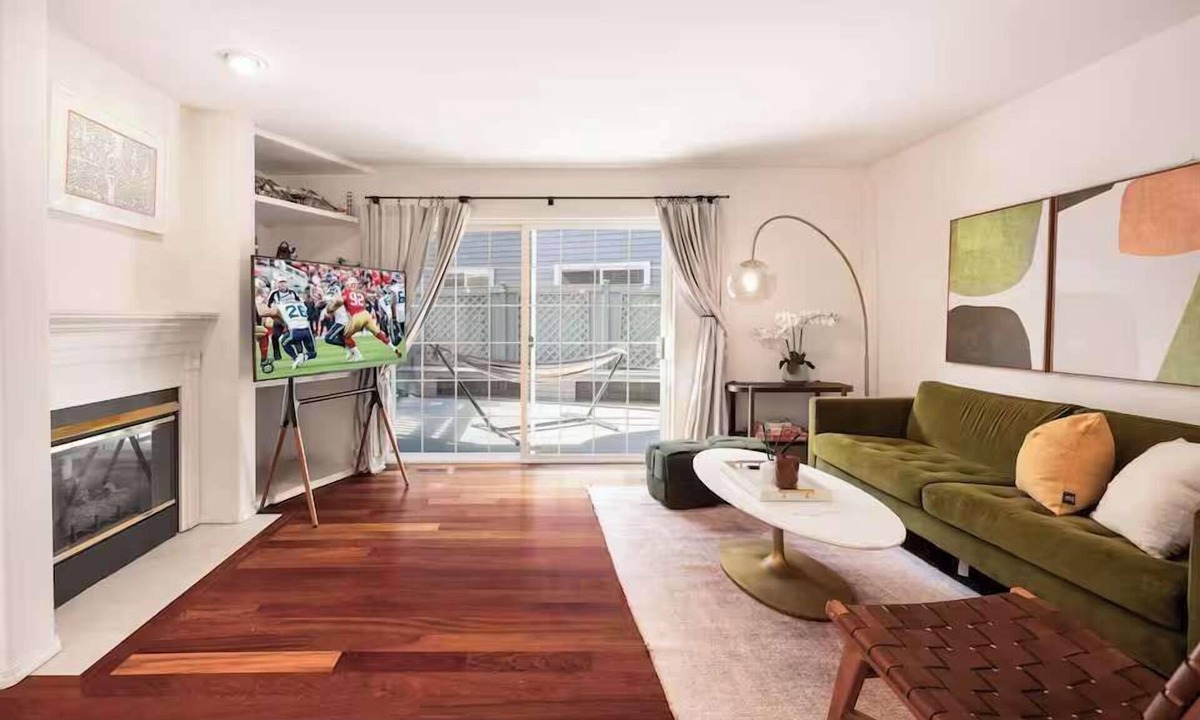 Kingsgate House | Spacious 4BR Kirkland Retreat, Games