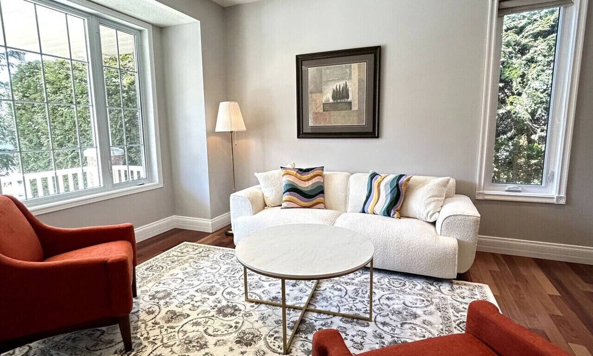 South March House | Spacious 4BR Near Kanata Tech Park