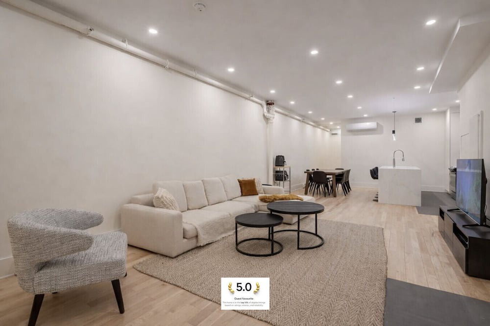 Milton Park Apartment | Spacious 4BR Prime MTL Location