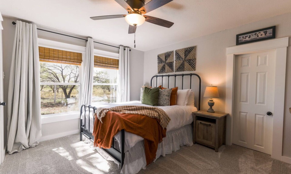 Santa Anna House | Spacious 4BR Ranch Wildlife Firepit Patios