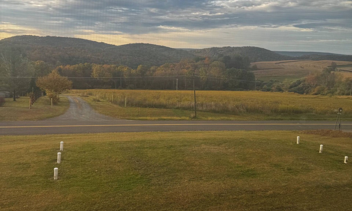 Montoursville House | Spacious 5-bedroom house in wonderful Montoursville with AC, fitness room