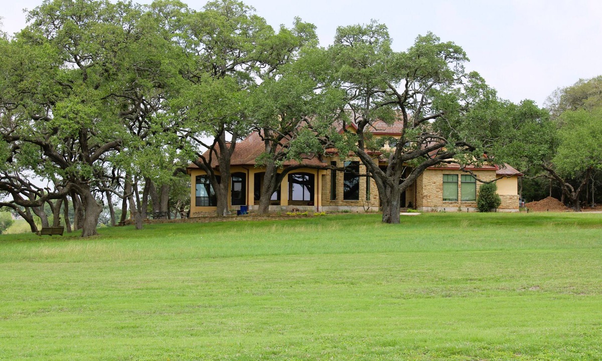La Grange House | Spacious 5-bedroom country house in marvelous La Grange with breathtaking sunset
