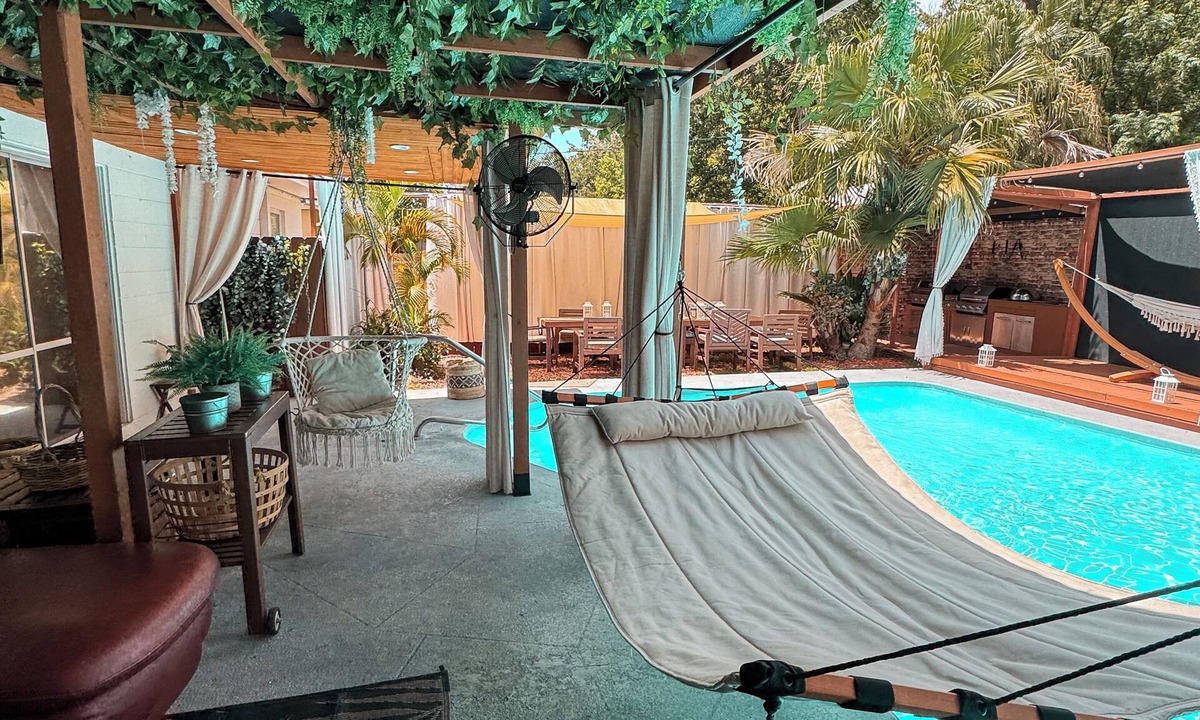 Fairview Shores House | Spacious 5-bedroom house in charming Orlando with AC