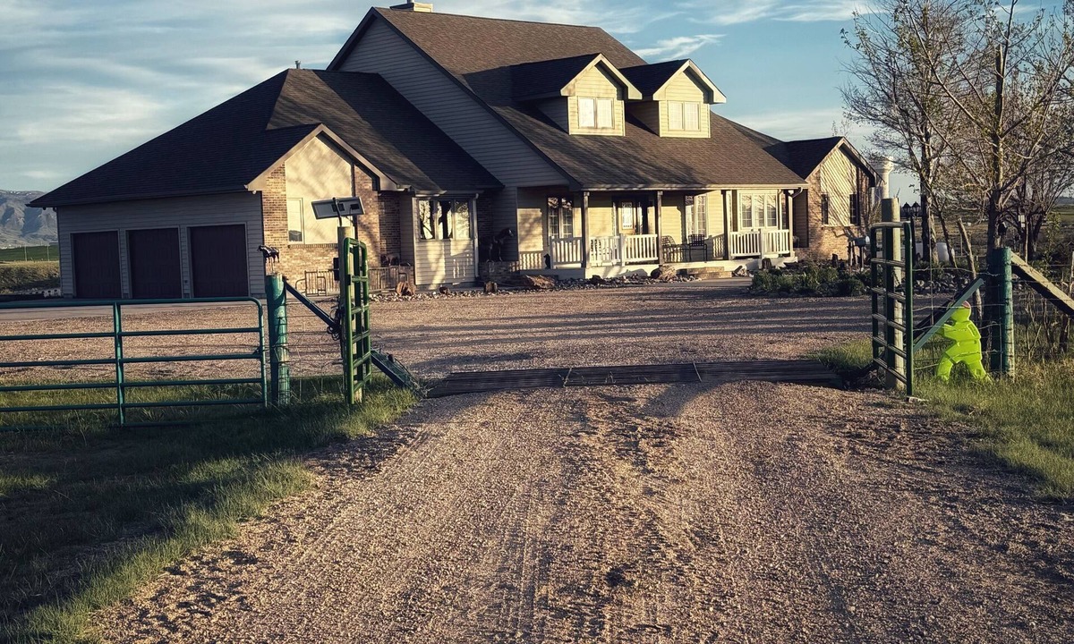 Casper House | Spacious 5-bedroom house with WiFi, AC in Weat Casper