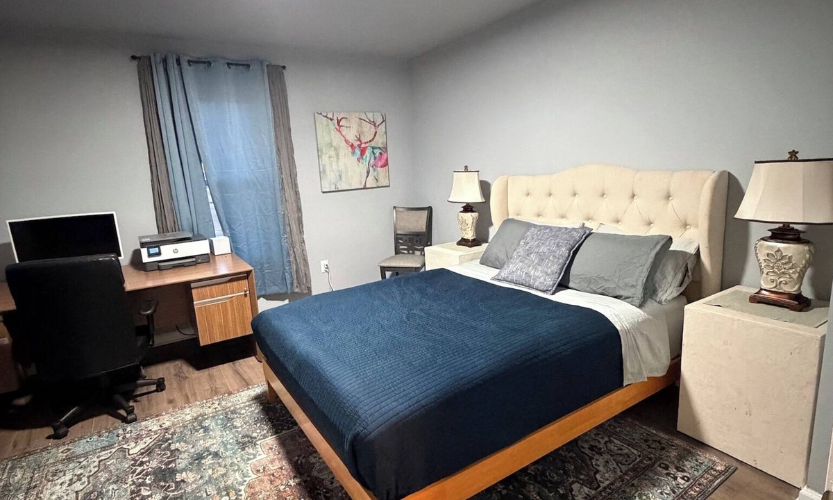 Westminster Apartment | Spacious 5 BR Stay in Westminster | Perfect for Groups & Longer Stays