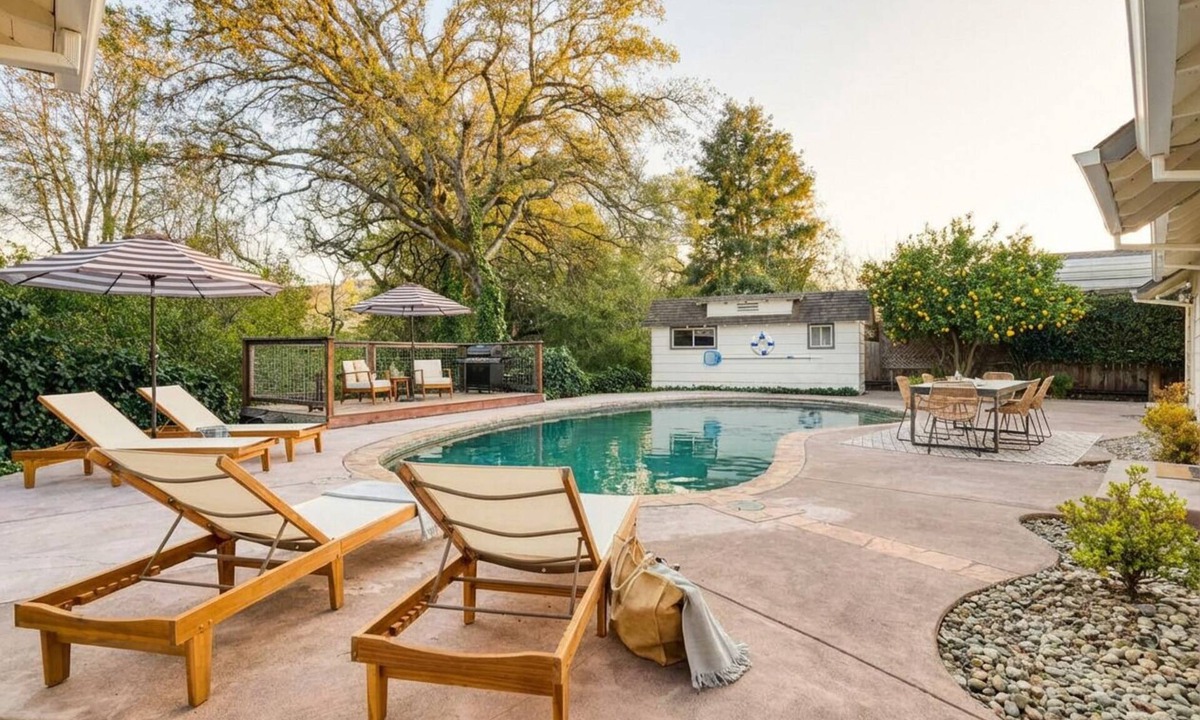 Bennett Valley House | Spacious 5BR/3BA Group Getaway, Pool & EV Charger