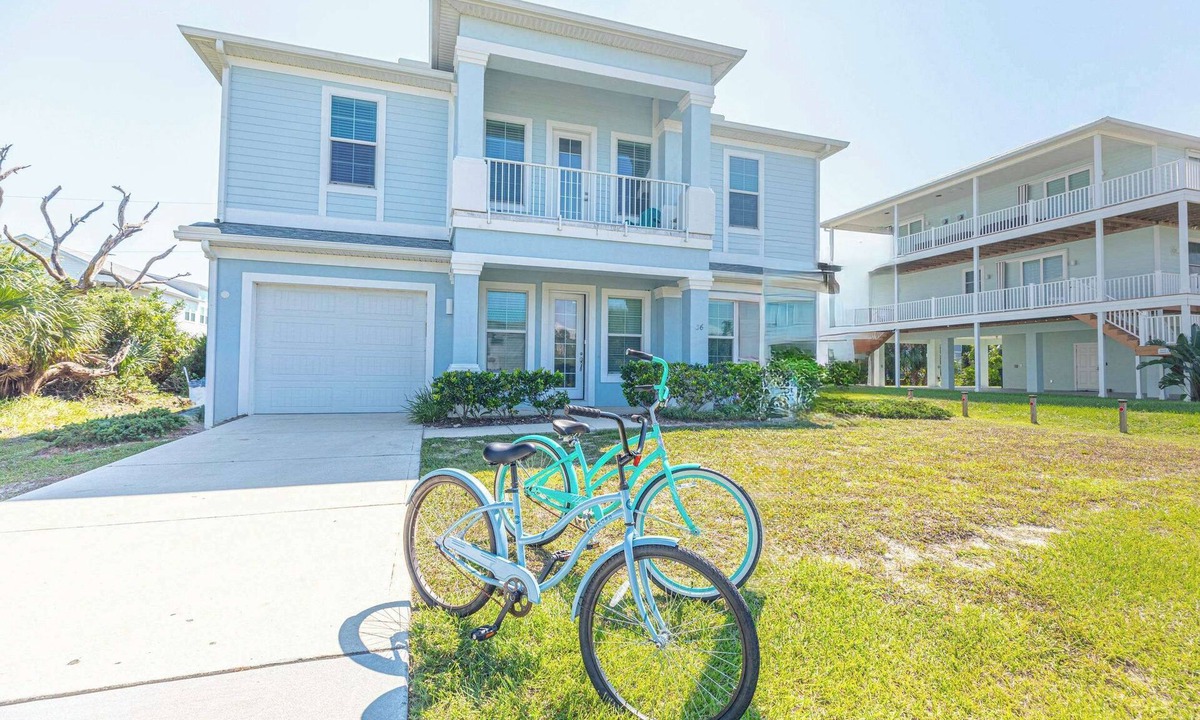 Marineland Acres House | Spacious 5BR Beach Home w/Spa & Covered Patios