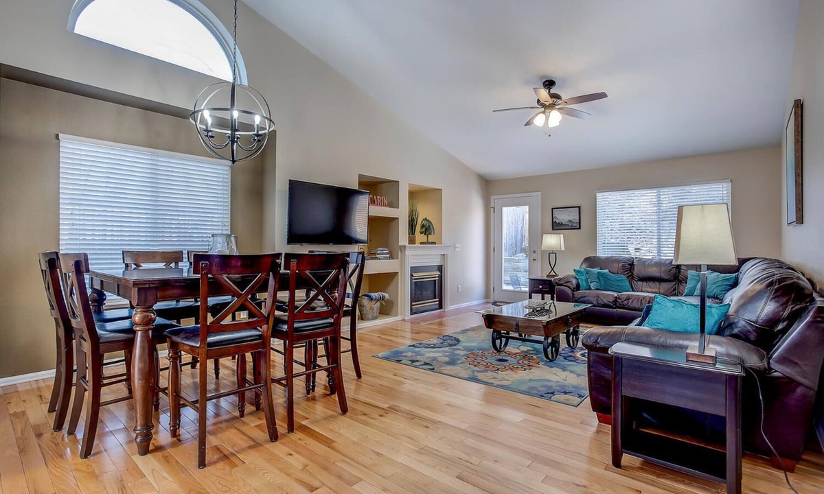 Northeast Colorado Springs House | Spacious 6 Bdr Family Home near Park & Recreation Center