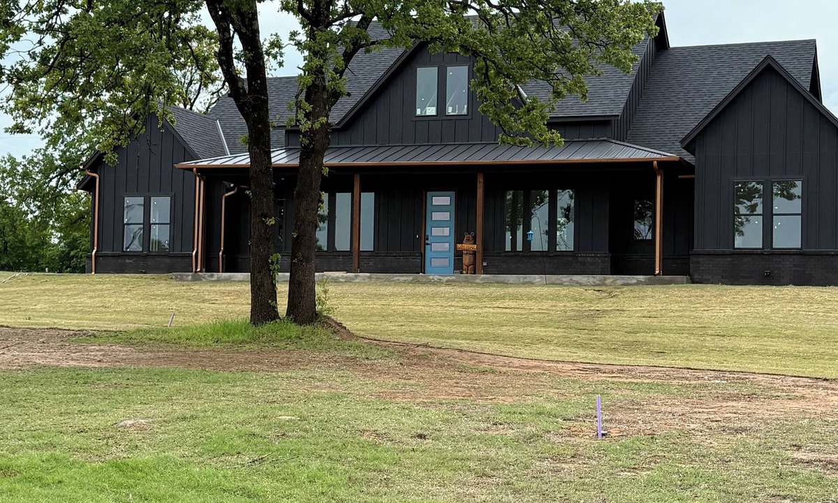Longtown House | Spacious 6-bedroom 4.5 bath house in beautiful Lake Eufaula with all luxuries