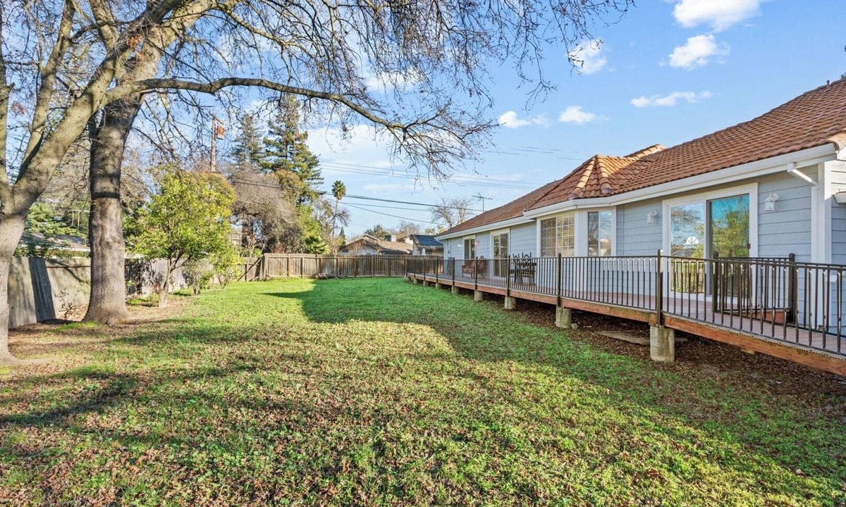 Arden-Arcade House | Spacious 6 BR Patio + Deck Sleeps 13