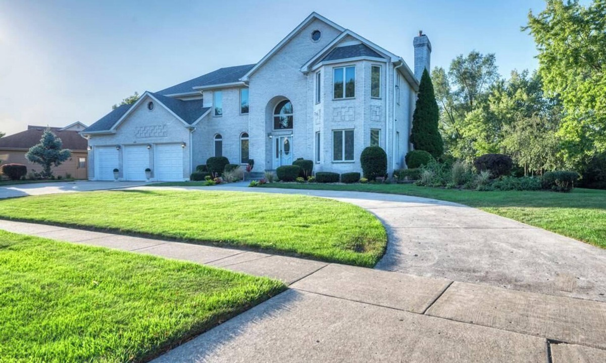 Bartlett House | Spacious 6 BR Villa, Birthday, Events, Sleeps 20