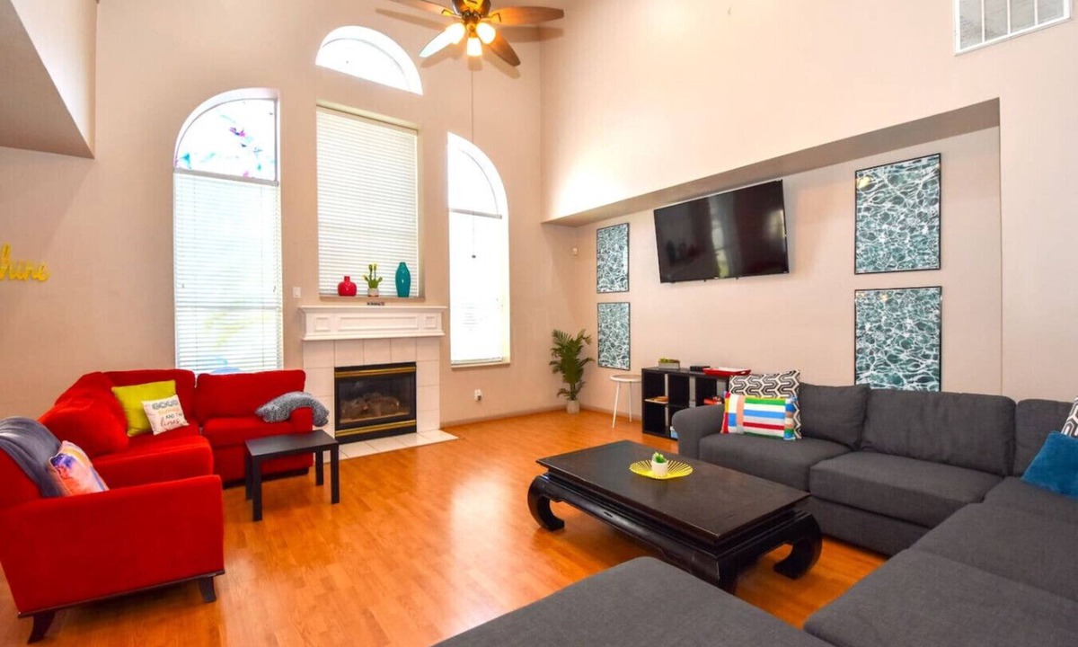Barker House | Spacious 7BR Houston Home w/Pool, Game Room & BBQ