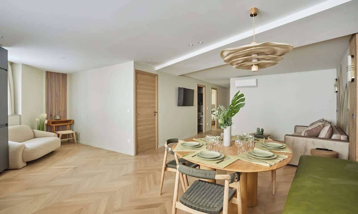 Necker Apartment | Spacious AC flat Luxembourg St Germain des près
