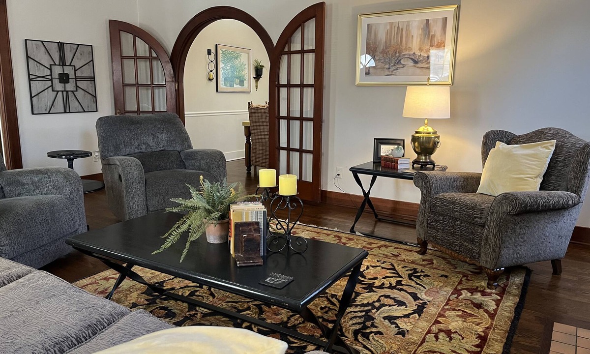 Fort Smith House | Spacious and charming 🌸