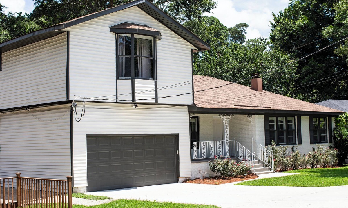 Caddo Heights-South Highlands House | Spacious and Charming home in South Highlands