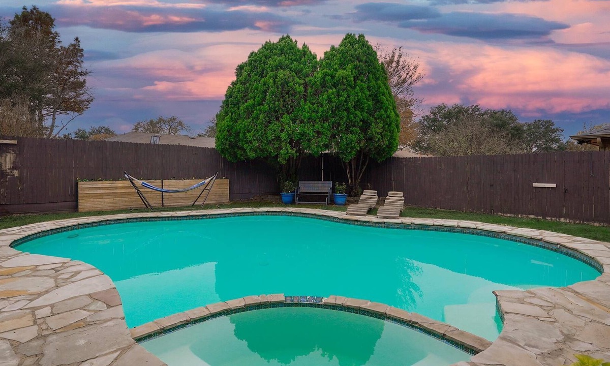 Cross Creek East House | Spacious and Cheerful home w/ a Private Pool