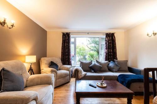 Chandler's Ford House | Spacious and Comfortable Home