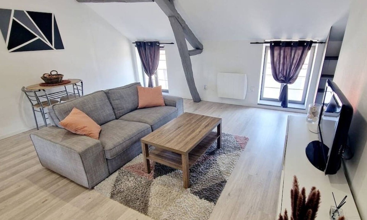 Louvroil Apartment | Spacious and comfortable studio for 2 people