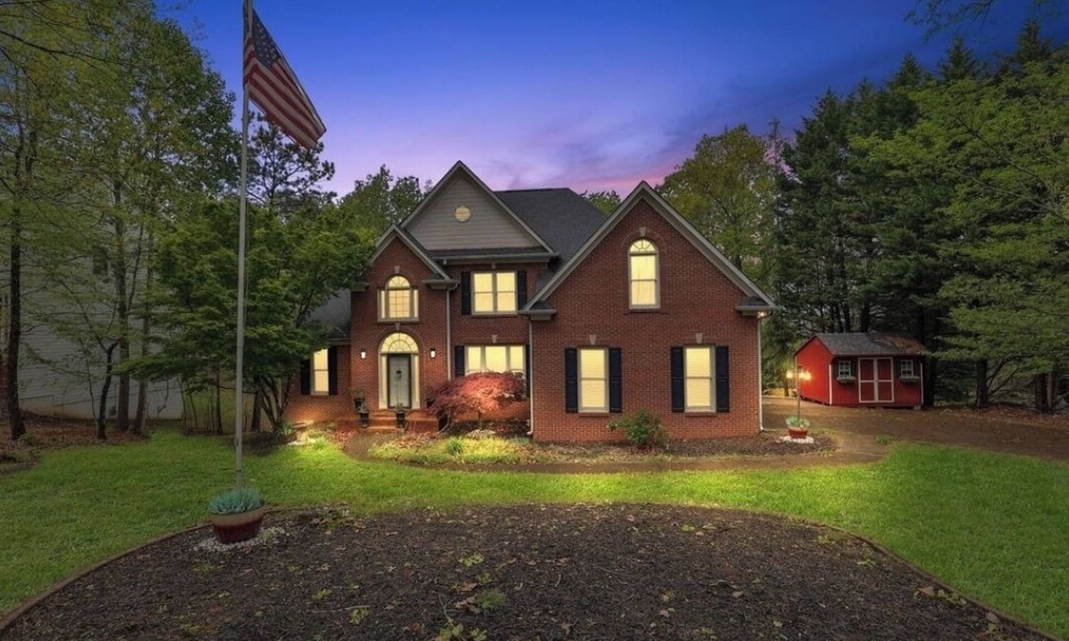 Canton House | Spacious and comfy 4 Bed/3 Full Bath Canton Home!