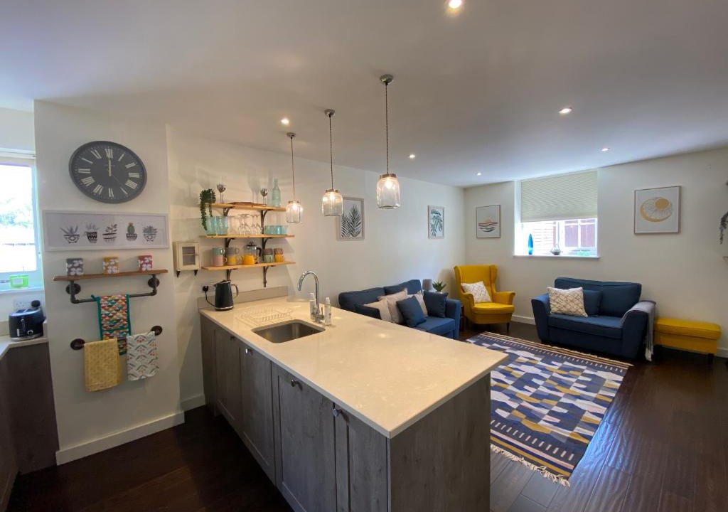 Lewes Apartment | Spacious And Contemporary Apartment