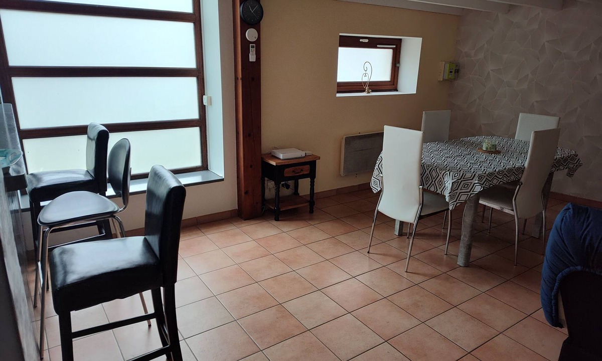 Le Fouilloux Apartment | Spacious and cosy cottage