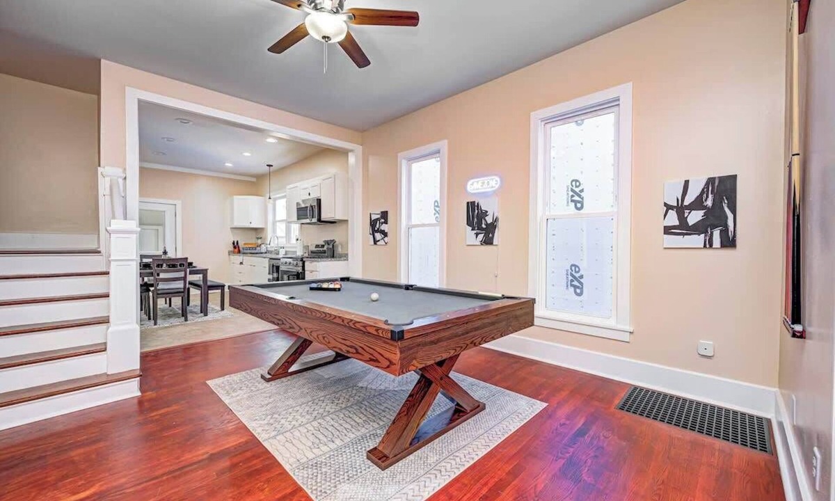Fountain Square House | Spacious and Fun 5BR w/Pool Table and more!