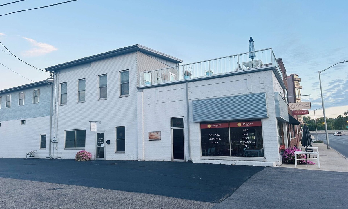 Logansport House | Spacious and luxurious downtown loft in Logansport w/incredible rooftop patio